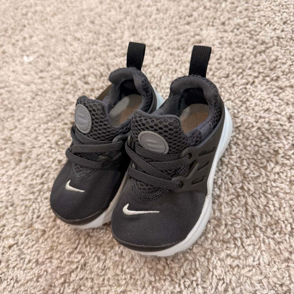 Nike Presto Fly TD Black White Toddler 6C Slip On Running Shoes EUC